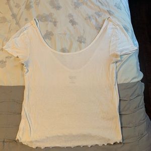 Cropped low back T-shirt